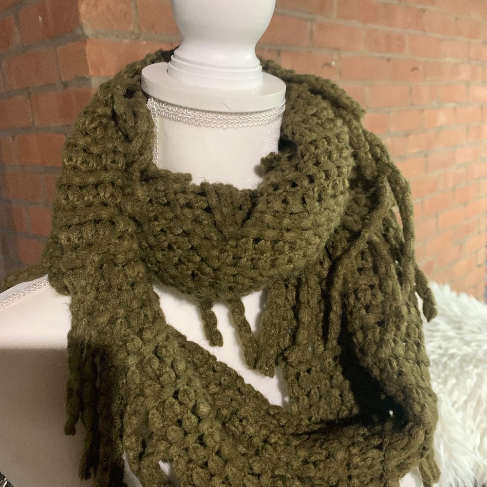infinity scarf with fringe